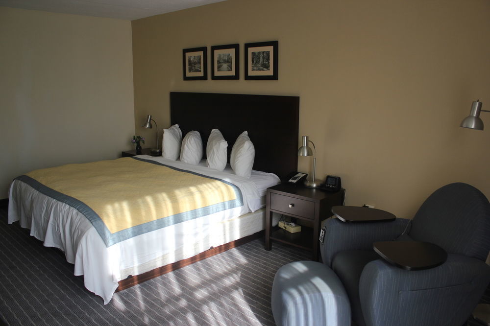 Edward Hotel North York Toronto Exterior photo